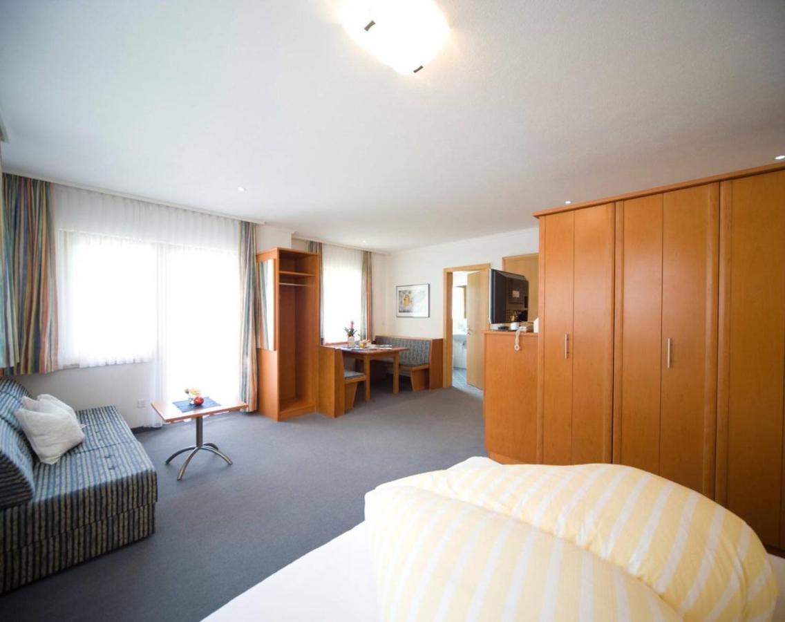 Soliva Hotel & Apartments ซัมเนาน์ ภายนอก รูปภาพ